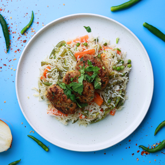 Kebab Bites, Vegetable Pilau and Red Sauce